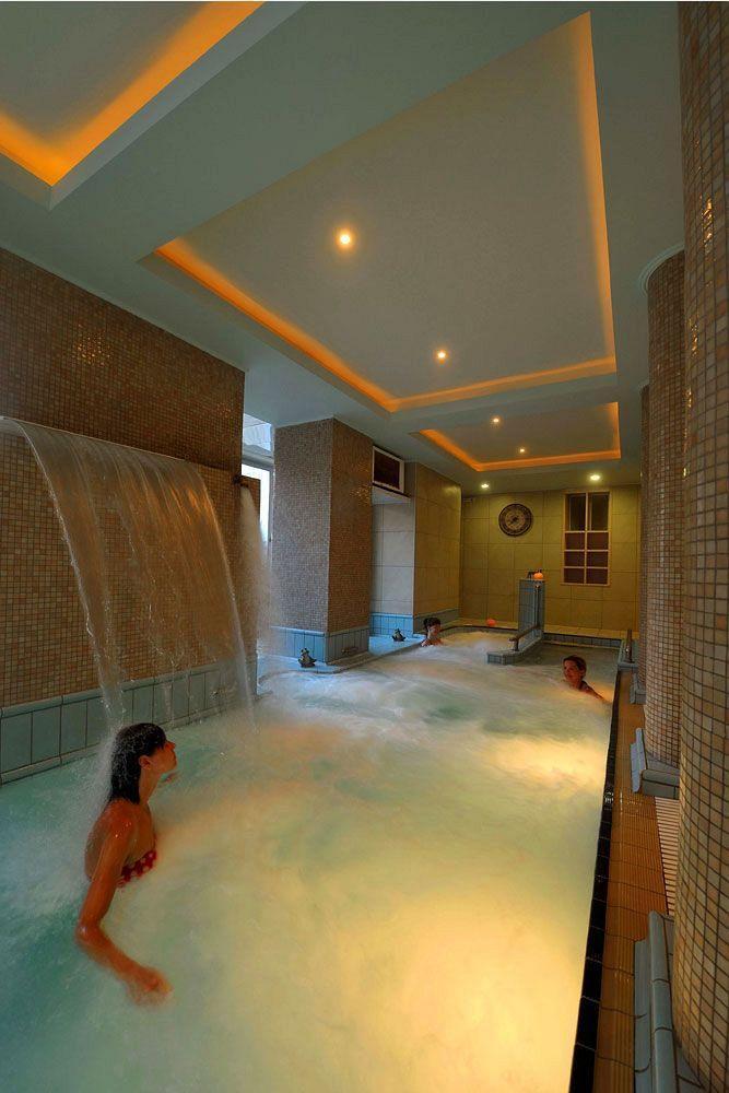Kentrikon Hotel & Spa Loutra Edipsou  Exterior foto